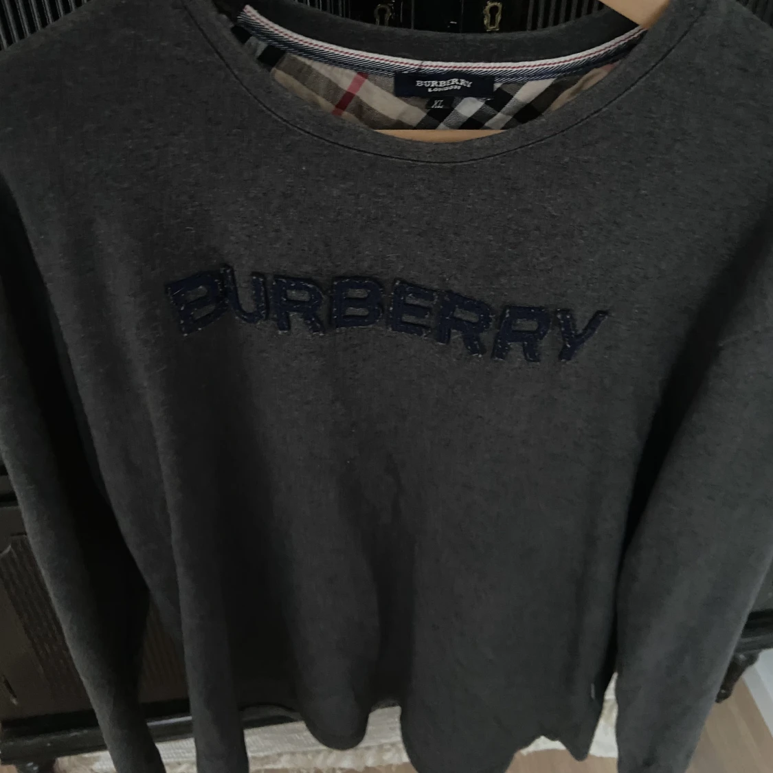 Burberry sweatshirt 