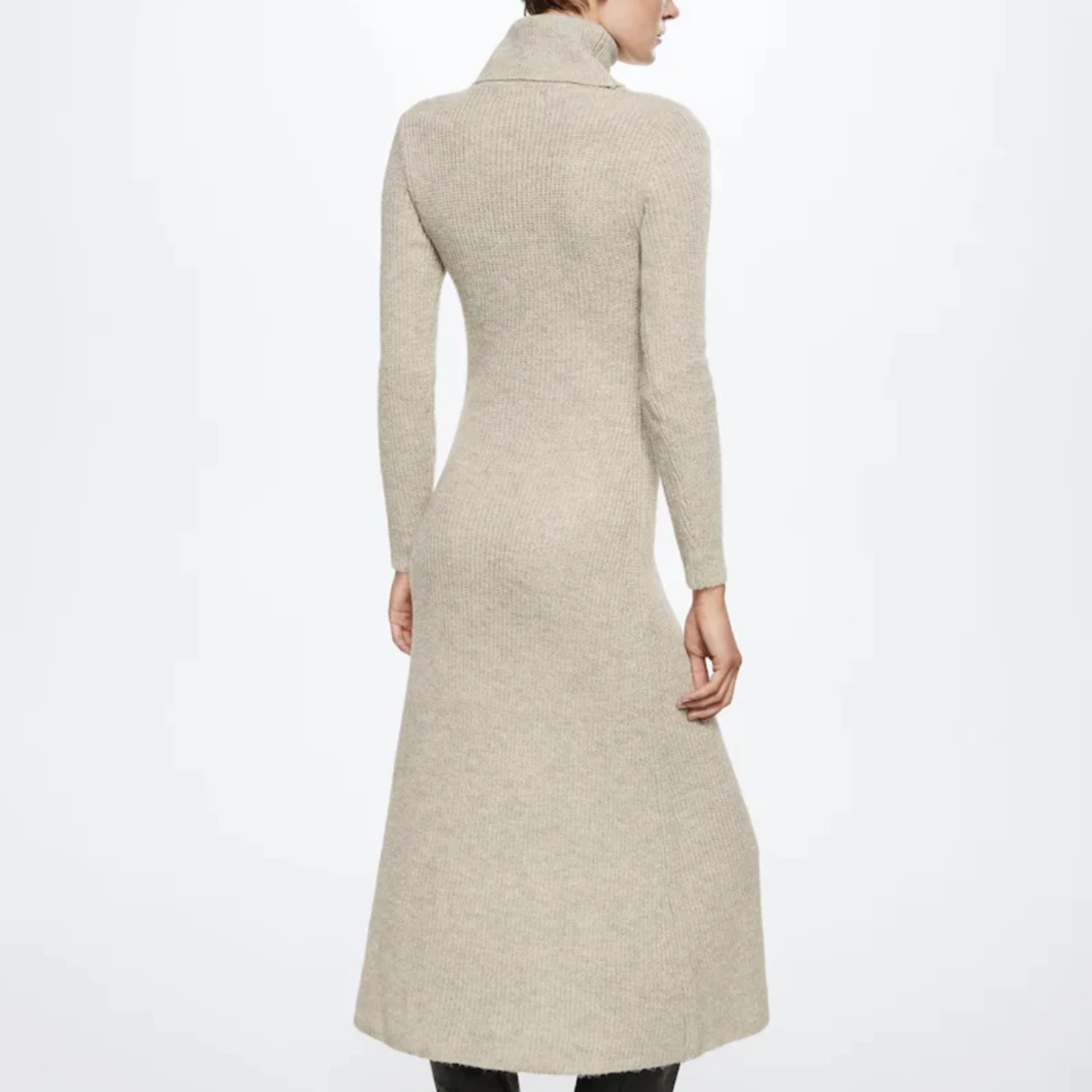 Stickad klänning  - 91