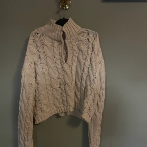 Tröja - Stickad tröja storlek s 