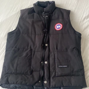 Canada goose - Canada goose väst, storlek S i bra skick