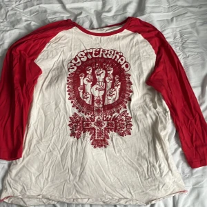 Systerskap långärmad röd och vit tröja xxl  - Långärmad tröja, röd och vit