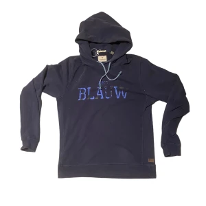 Breathe in the blue💙 - Breathe in the blue hoodie💙 jätte bra skick köpt här på plick men inte kommit till användning 💙💙