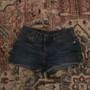 Levi’s shorts  - Blåa korta levis shorts i strlk xs 💝📦