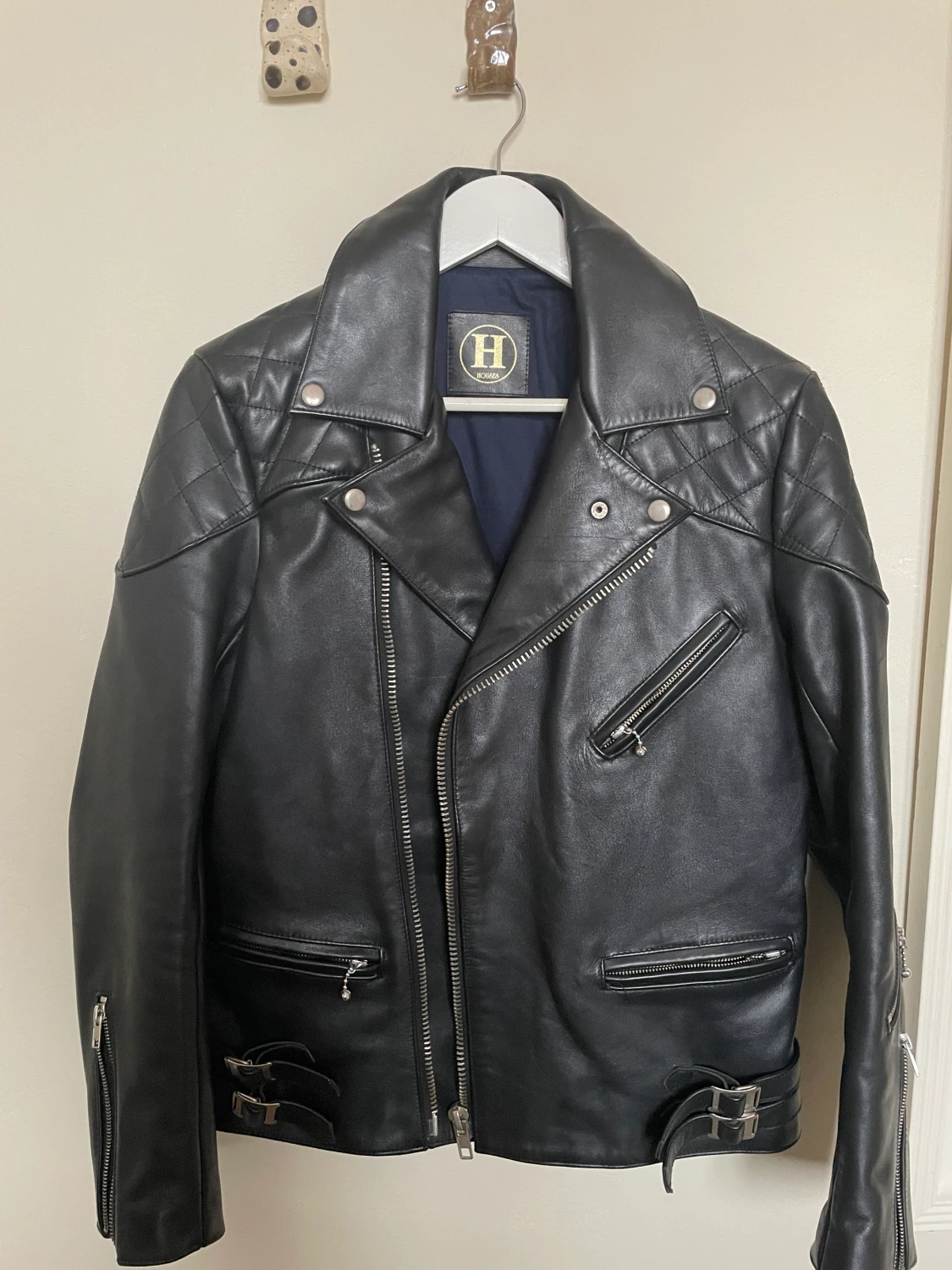 Svart läderjacka (biker)