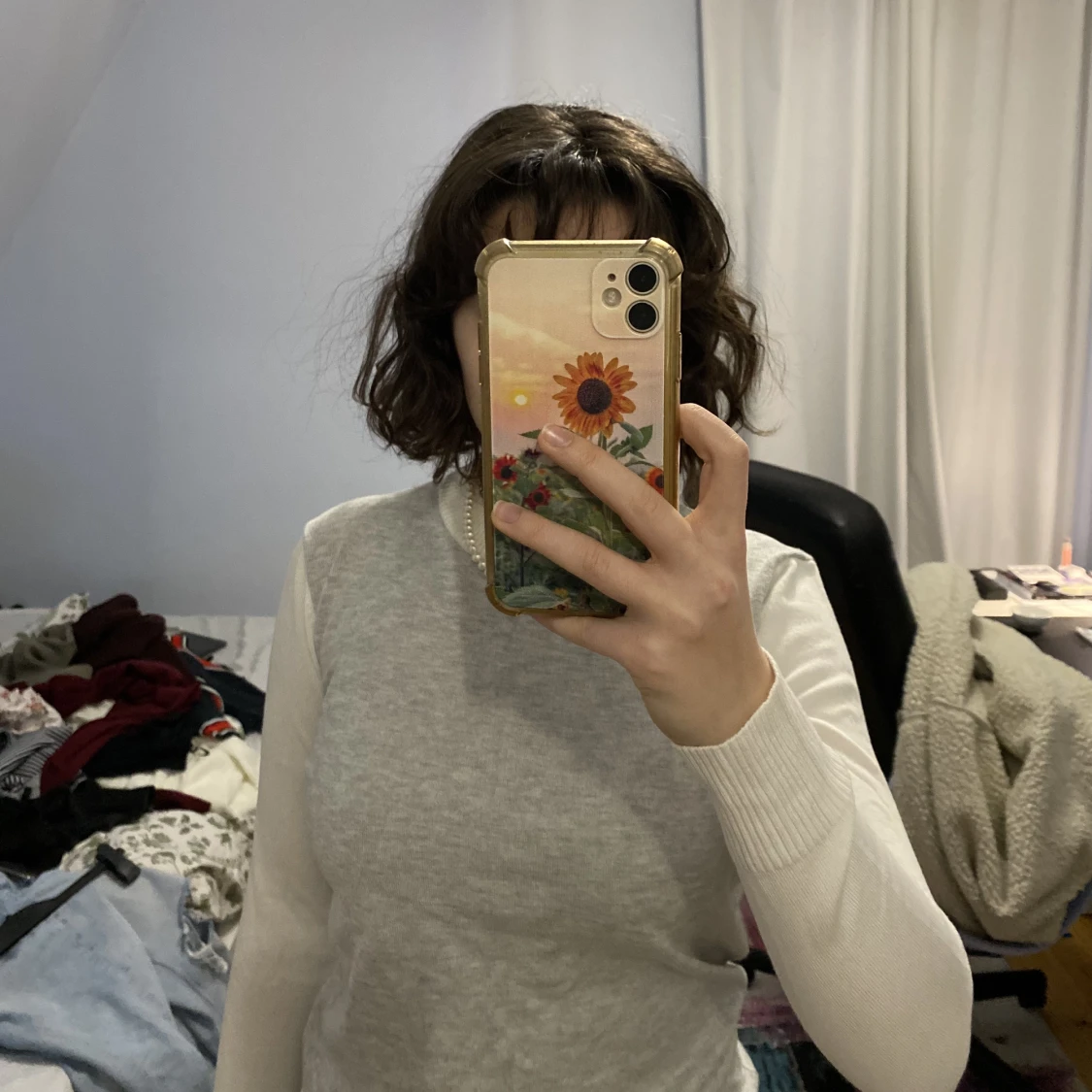 Grå tröja med vita ärmar - 90