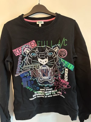 Sweater från kenzo - Sweater från det populära varumärket kenzo, använd men fortfarande i fint skick.