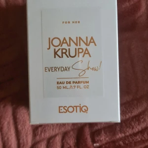 Parfym  - Parfym everyday show  från Joanna krupa helt ny  50 ml 
