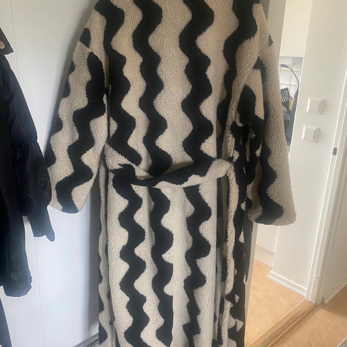 Black & white print jacket  - 91