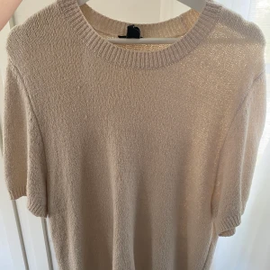 Topp - Stickad topp från Lindex. Jättesnygg! Storlek Xs