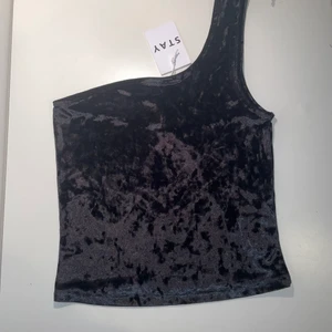 Topp - Svart topp 🖤 Helt ny aldrig använt 🖤