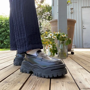 Eytys loafers, 35 - Sjukt snygga Eytys loafers från föregående kollektion. Använda ett fåtal gånger. Storlek 35.