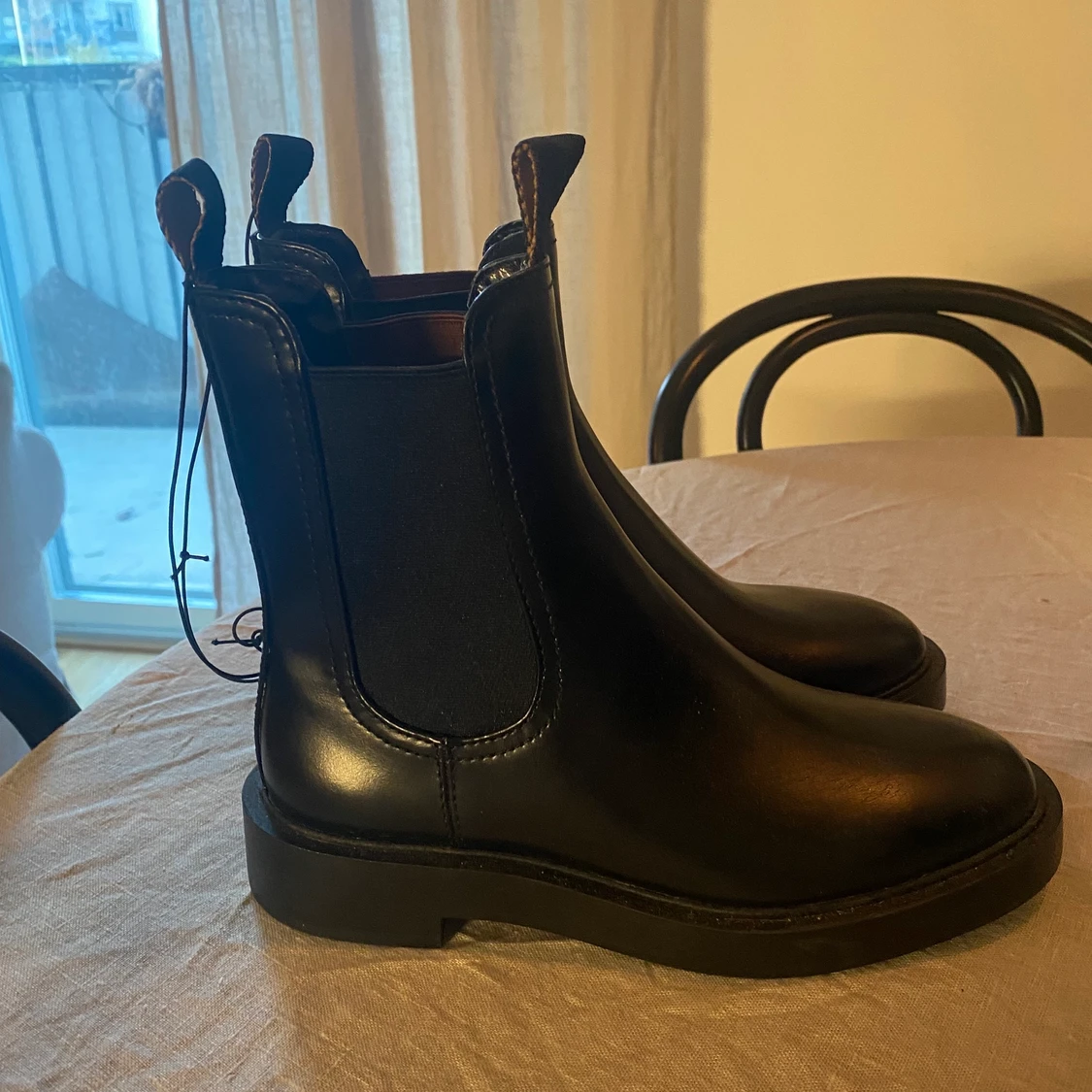 Skor storlek 36 oanvända  - 90