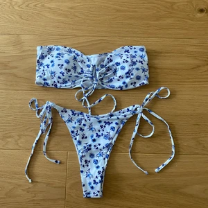 Bikini - Helt ny bikini från shein, aldrig testad ens då det blev ett felköp. Storlek L men liten i storleken och är gjort för en person med lite större byst 🥰