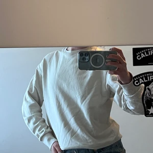 Snygg tröja från Wera - Så snygg offwhite tröja från Wera 