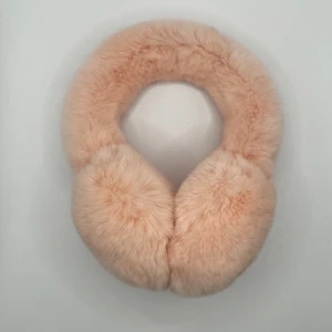 Äkta päls öronmuffar  - Äkta päls öronmuffar för vuxna! Jätte mjuka och sköna. Knappt använda 