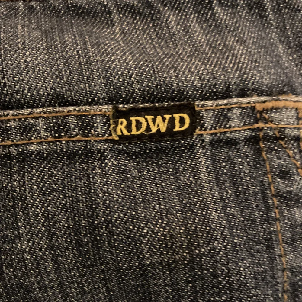 Lågmidjade Redwood jeans i st:L31w32 . Jeans & Byxor.