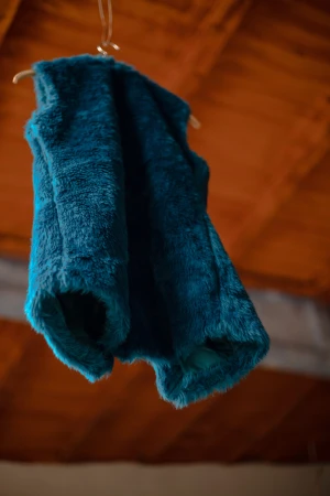 Cozy furry West  - A comfortable allround wear