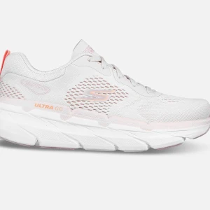 Skechers sneakers - Otroligt bekväma skor med grym support och är endast använda en gång. Nypris: 1499kr. Frakt tillkommer och köparen står för frakt. 