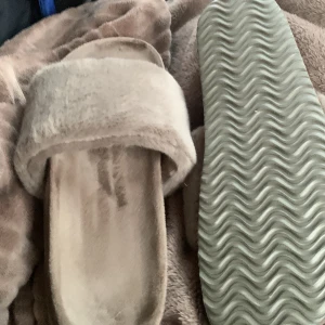 Mysiga tofflor  - Sköna tofflor 