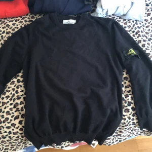 Stone island - Säljer min lite ocersized stone island cotton tröja storlek xxl men sitter som en L. Helt äkta såklart. Nypris 3100kr