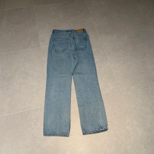 Weekday jeans  - Super snygga weekday jeans som tyvärr inte kommer till användning längre.💕Köpta för några år sedan och modellen heter ”VOYAGE”💕. 