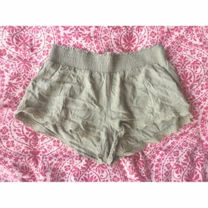 Shorts  - ✨💚✨