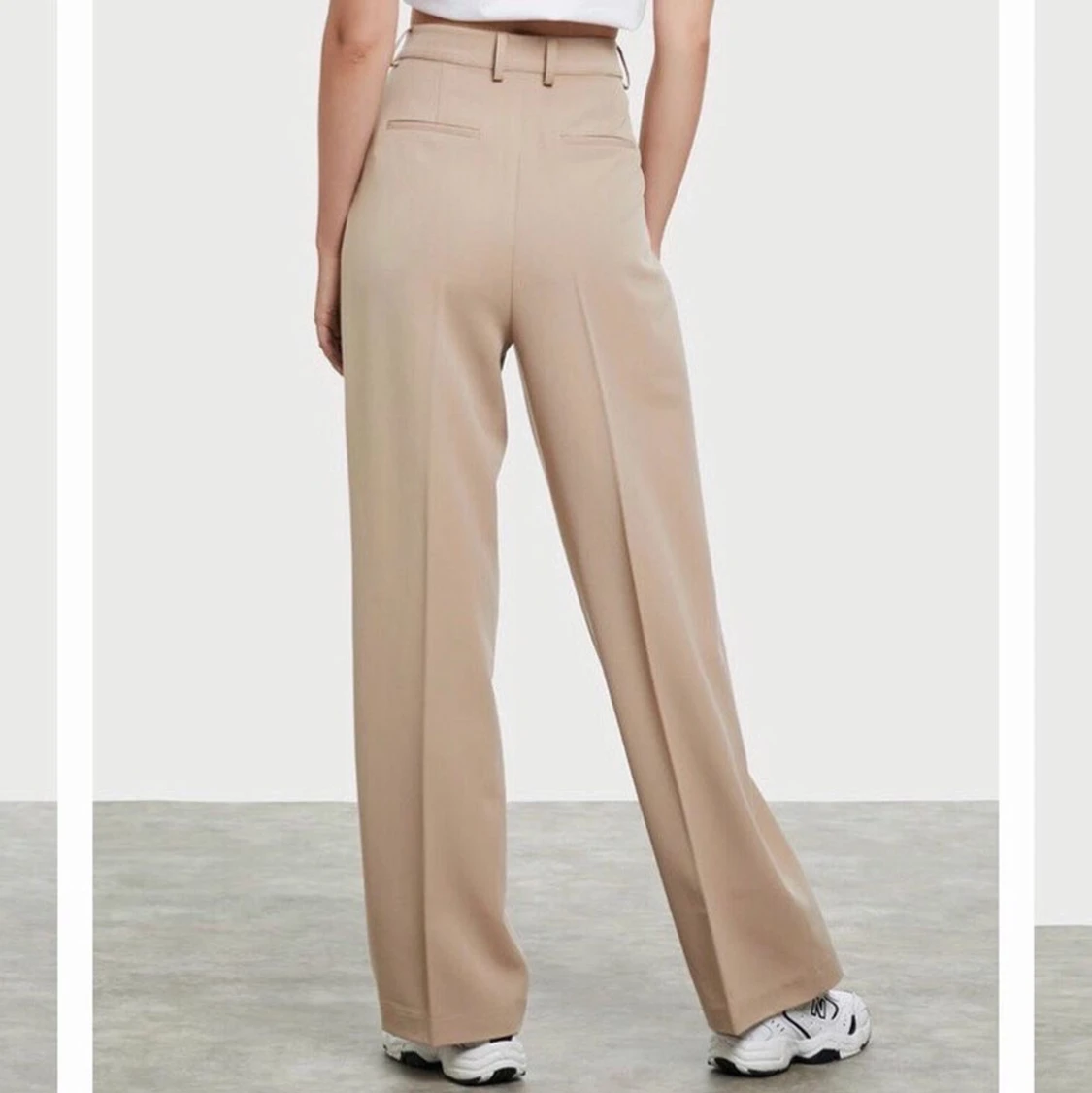 Beiga kostymbyxor - 90