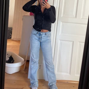 Jeans zara! - Intressekoll! På dessa low waist jeans från zara!