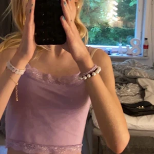 Söt topp💖 - Säljer denna jätte  gulliga topp från new yorker💖 startar budgivning på 30kr💖 jätte fin kvalitet💖