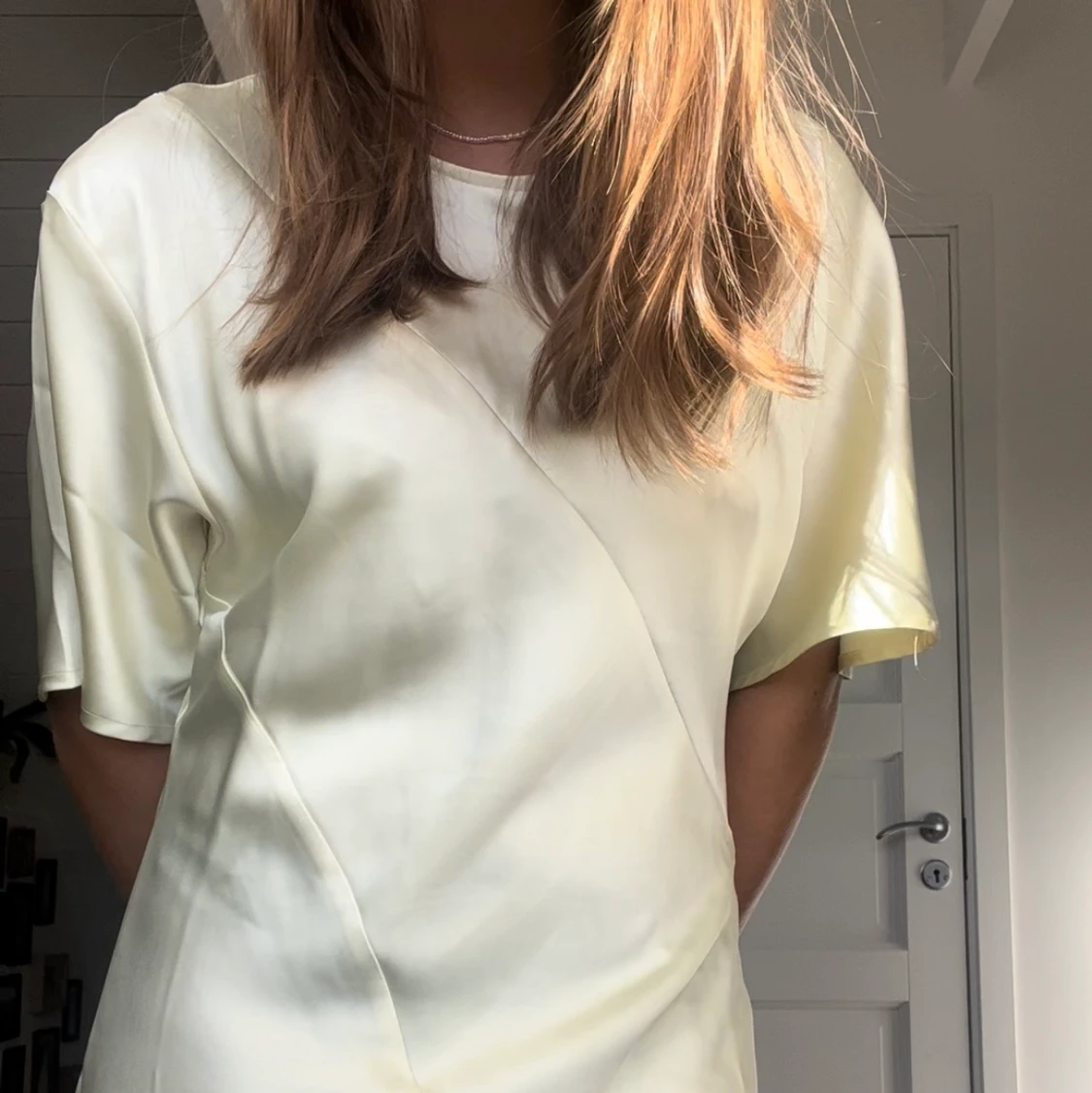 Ljusgul långklänning  - 90