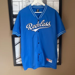 College kofta - Snygg blå college kofta