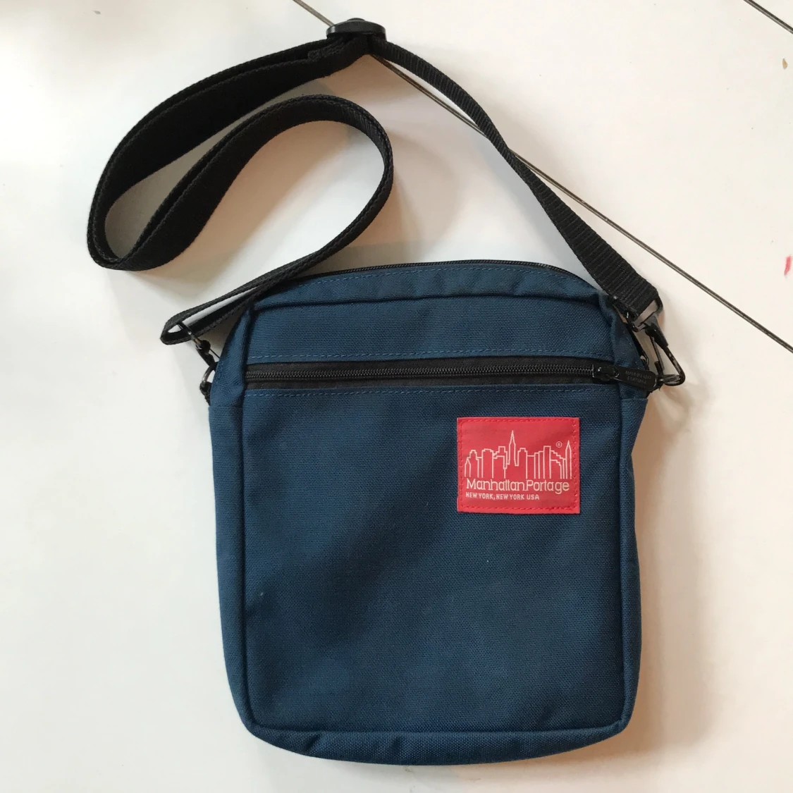 Manhattan portage bag