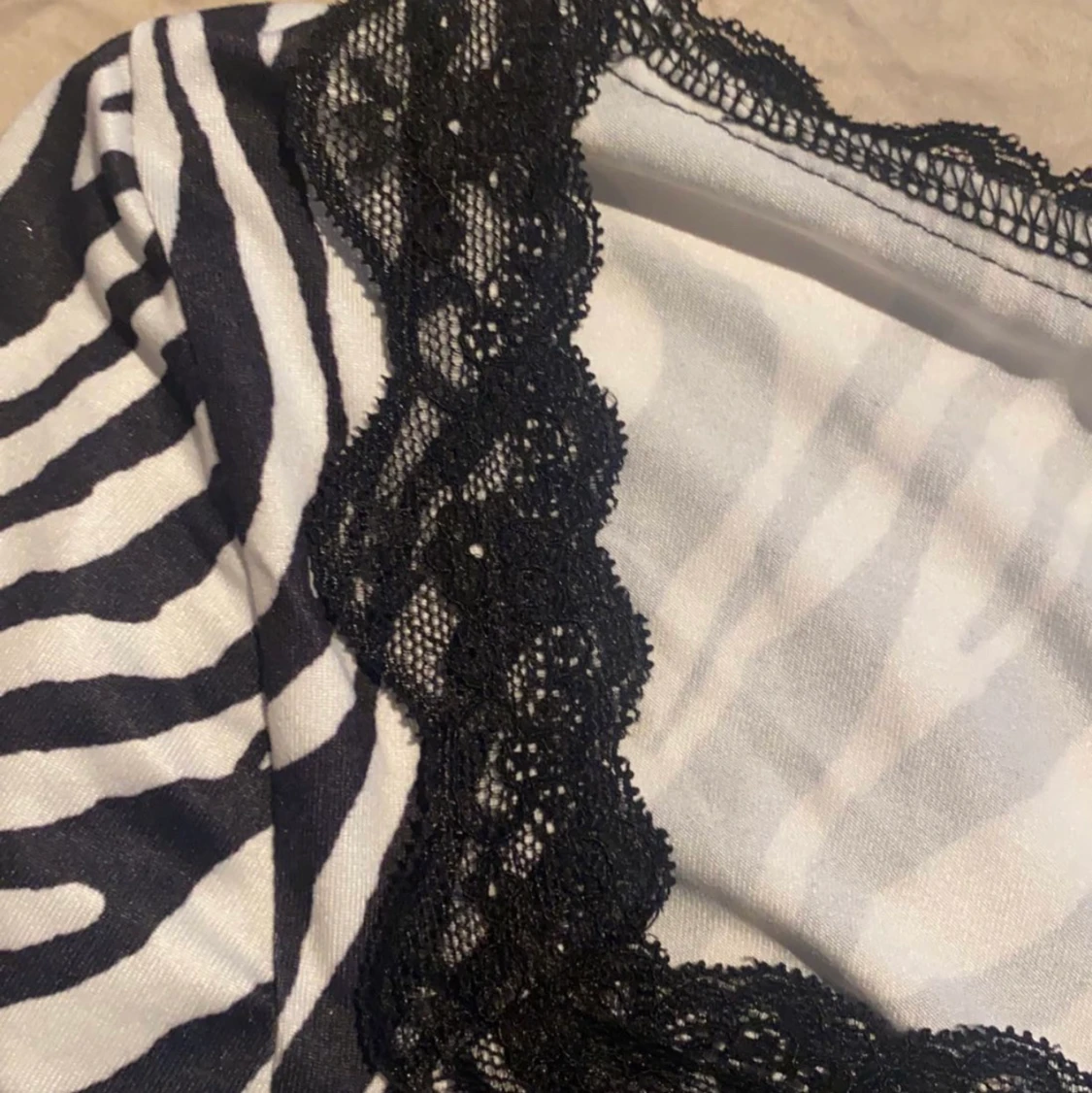 ZARA ZEBRA TOPP - 91