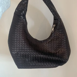 Bottega liknande väska  - Supersnygg väska😇