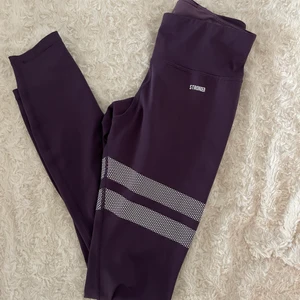 Stronger tights - Säljer mina oanvända stronger tights pga att de är försmå för mig!