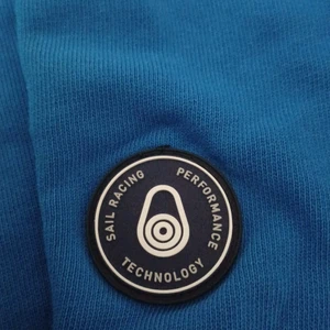 Sweatshirt Sailracing - Blå sailracing i bra skick, finns tecken på att den används men inga skador! Storlek L men skulle nog passa M som lite mer oversized 