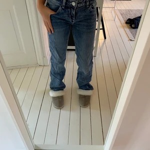 Jeans😍 - Ett par lågmidjade jeans från H&M!💕