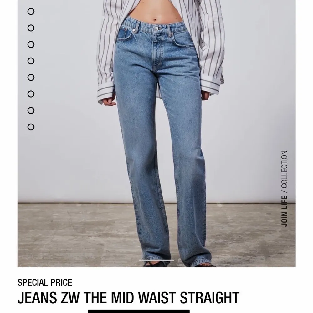 Skitsnygga jeans från Zara som jag köpte för några månader sedan. Jag är 155 cm och jag har byxorna i storlek 34, bara använt några gånger. Jag säljer dessa för att de e tyvärr för långa för mig. . Jeans & Byxor.