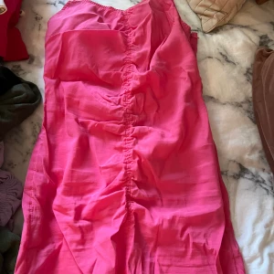 Passar S/M - Har använt den 1 gång 