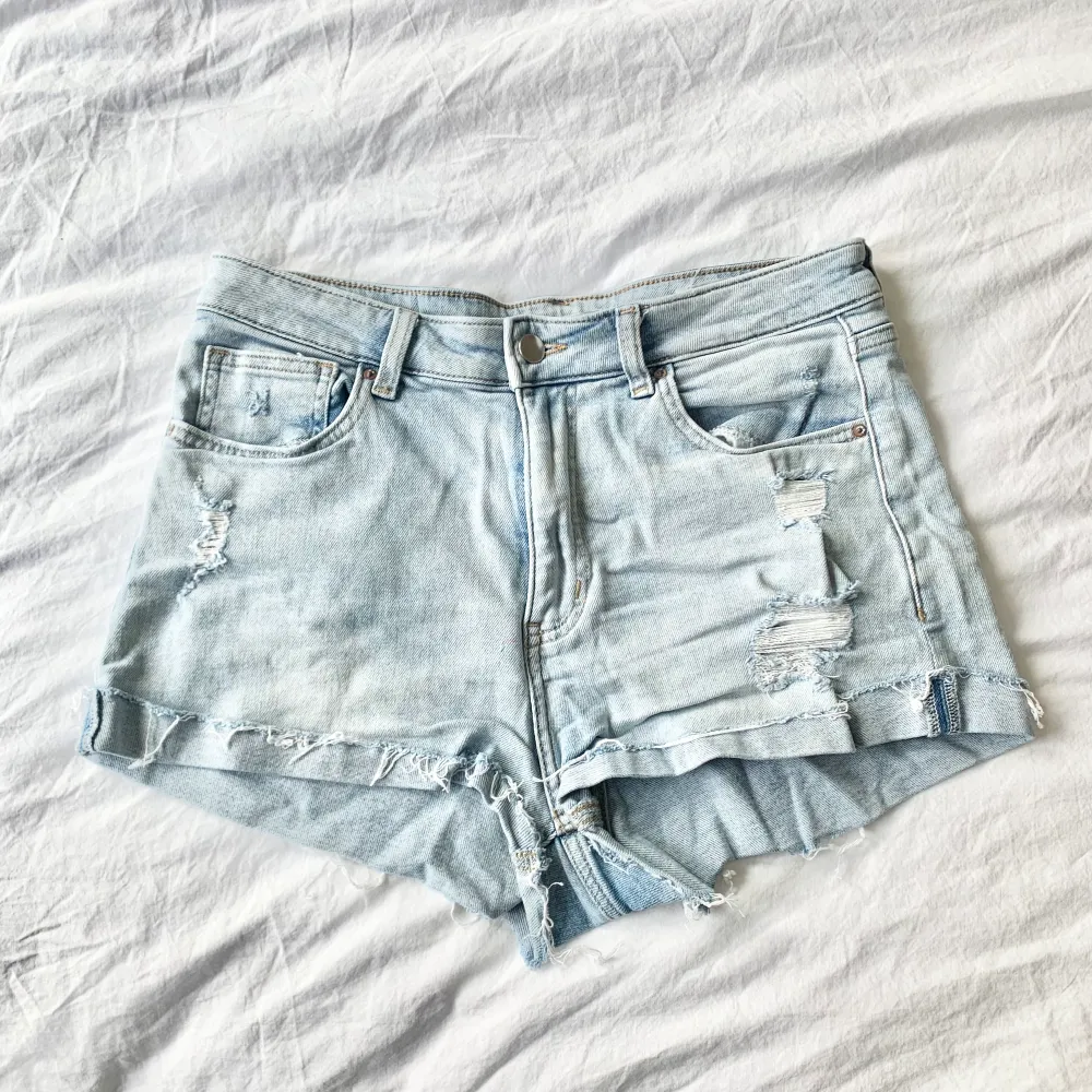 Denim shorts stretch L . Shorts.