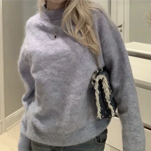 stickad tröja  - grå stickad tröja från gina