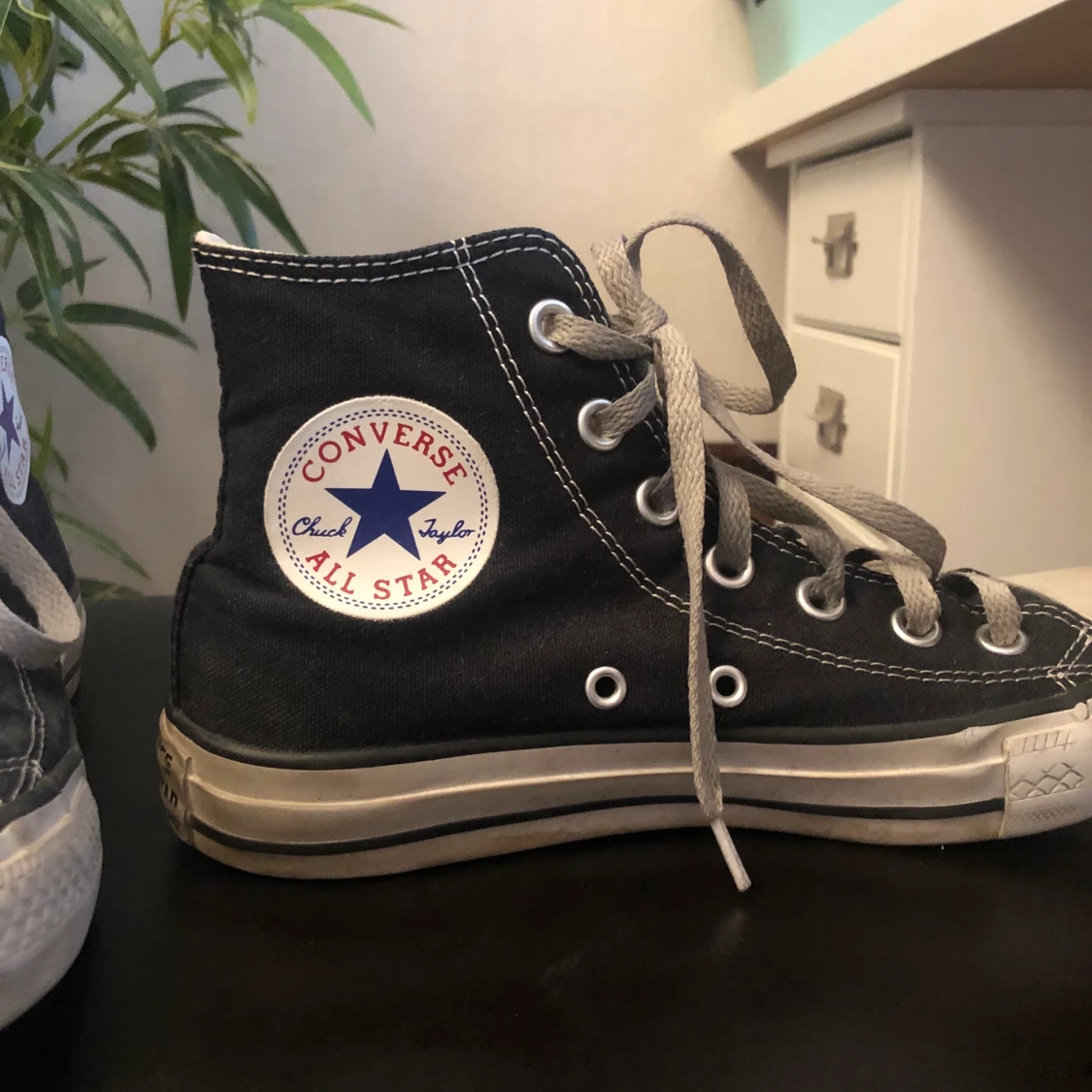 Svarta converse  - 90