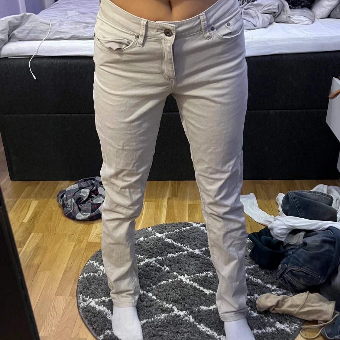 low waisted jeans