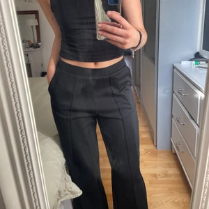 Kostymbyxor  - Säljer dessa kostymbyxor 💓