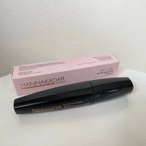 Manna Kadar Flutter Mascara - NY! Mascara i färgen Jet Black. Aldrig testad