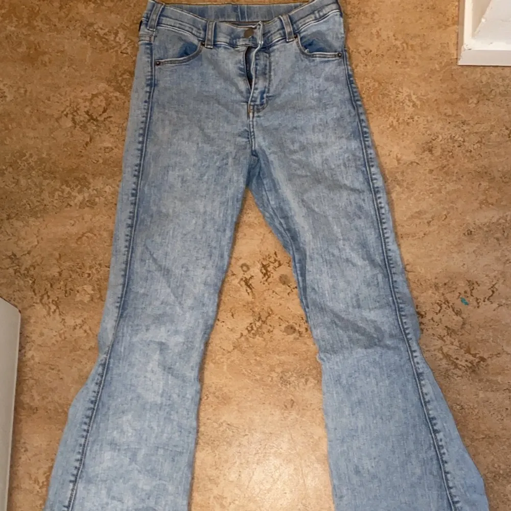 Jeans storlek s oanvända. Jeans & Byxor.