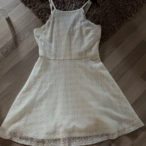 Studentklänning  - Storlek S aldrig använd enbart provad 