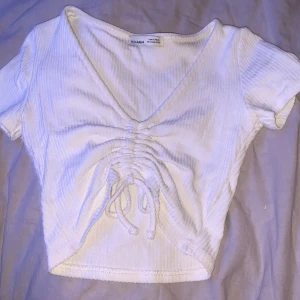 Topp - Säljer denna topp från PULL&BEAR