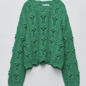 Tröja - Jättefin stickad tröja ifrån zara, skriv för mer bilder💞