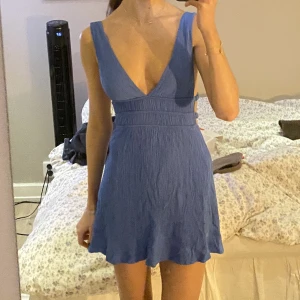 Klänning - Super fin blå klänning 